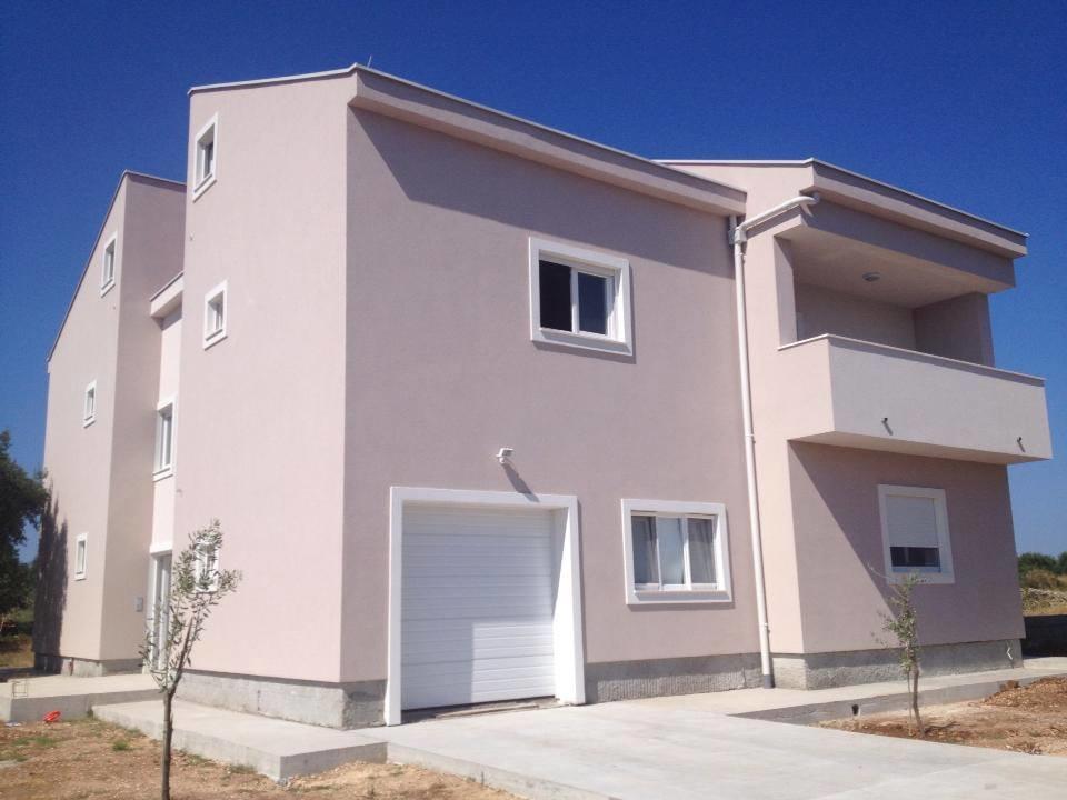Apartments Franov Bibinje Bilik gambar